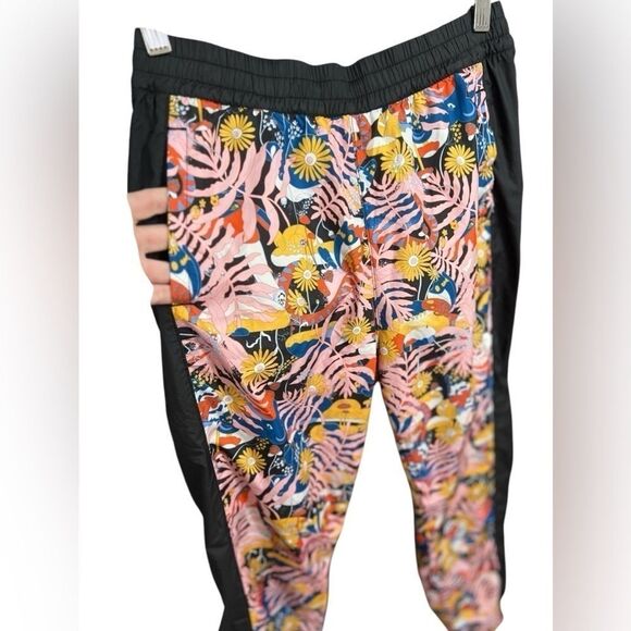 NWT The North Face Women'sPrinted small
Hydrenaline 2000 Pants black pink - Picture 3 of 15